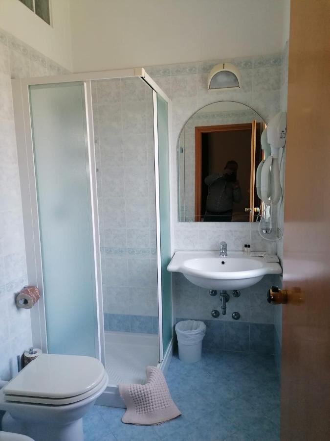 Hotel Roma Residenza تّشيرفييا المظهر الخارجي الصورة