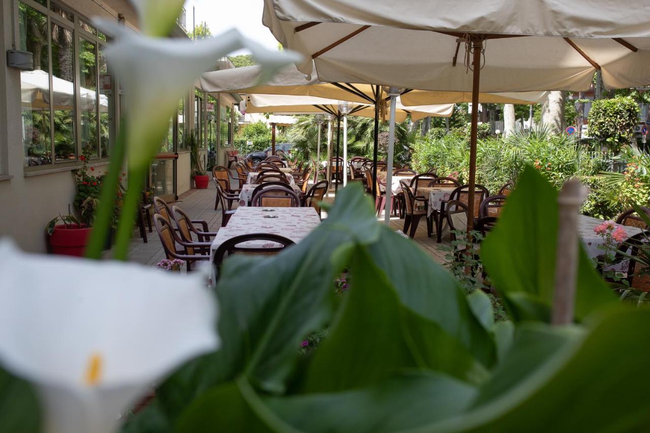 Hotel Roma Residenza تّشيرفييا المظهر الخارجي الصورة